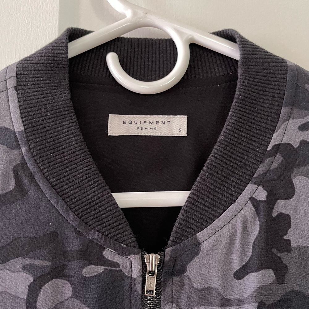 Silky Camo Casual Jacket - Picture 2 of 5